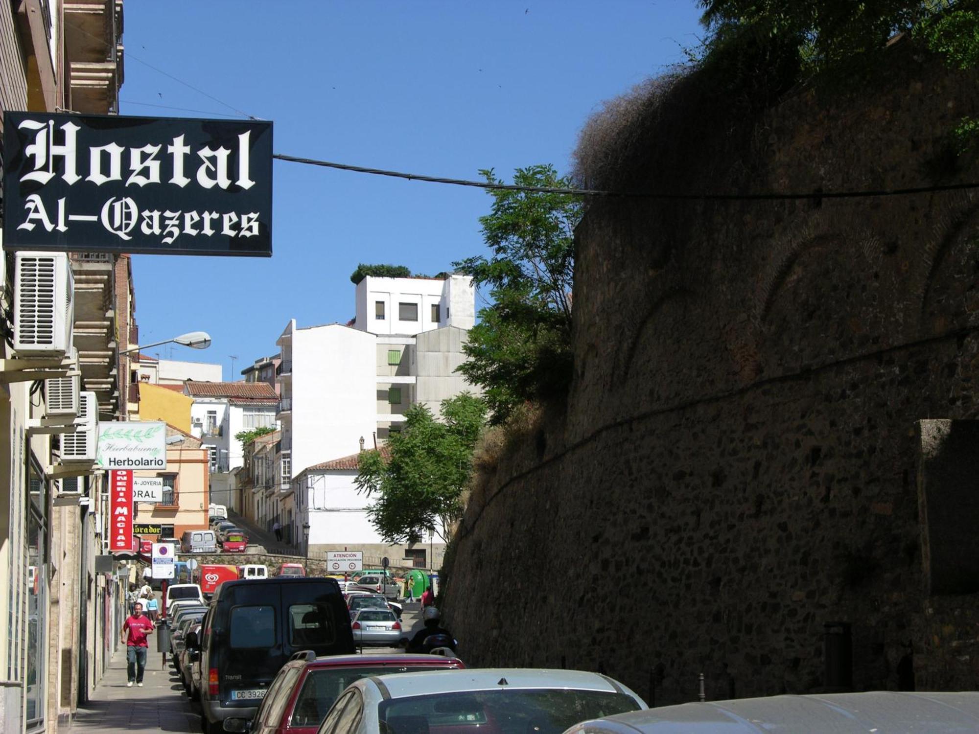 Hostal Al-Qazeres Caces Dış mekan fotoğraf