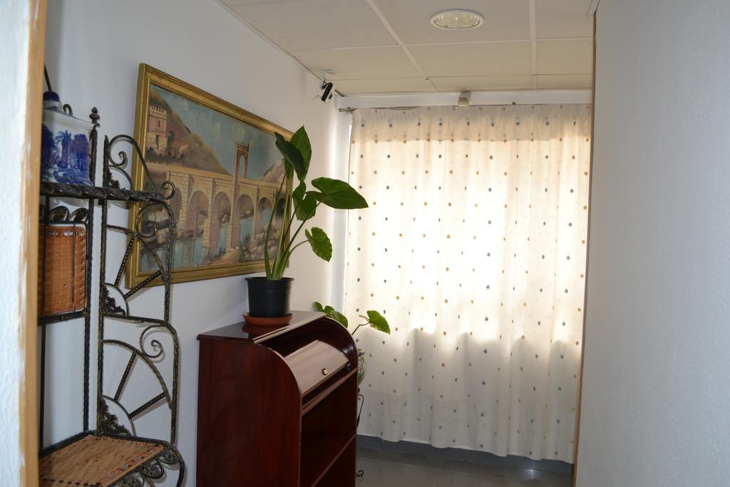 Hostal Al-Qazeres Caces Dış mekan fotoğraf